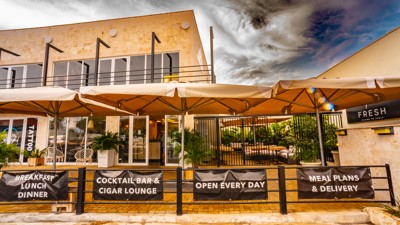 HAPPY HOUR - Fresh Curacao