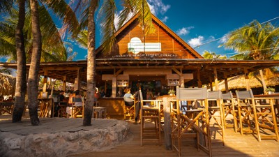 HAPPY HOUR - Hemingway