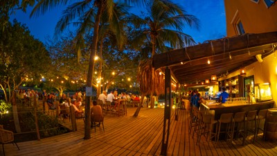 HAPPY HOUR - Lemongrass at Blue Bay