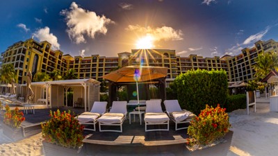 Cadushi Cocktail Toast