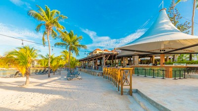 HAPPY HOUR -  Schooner Bar