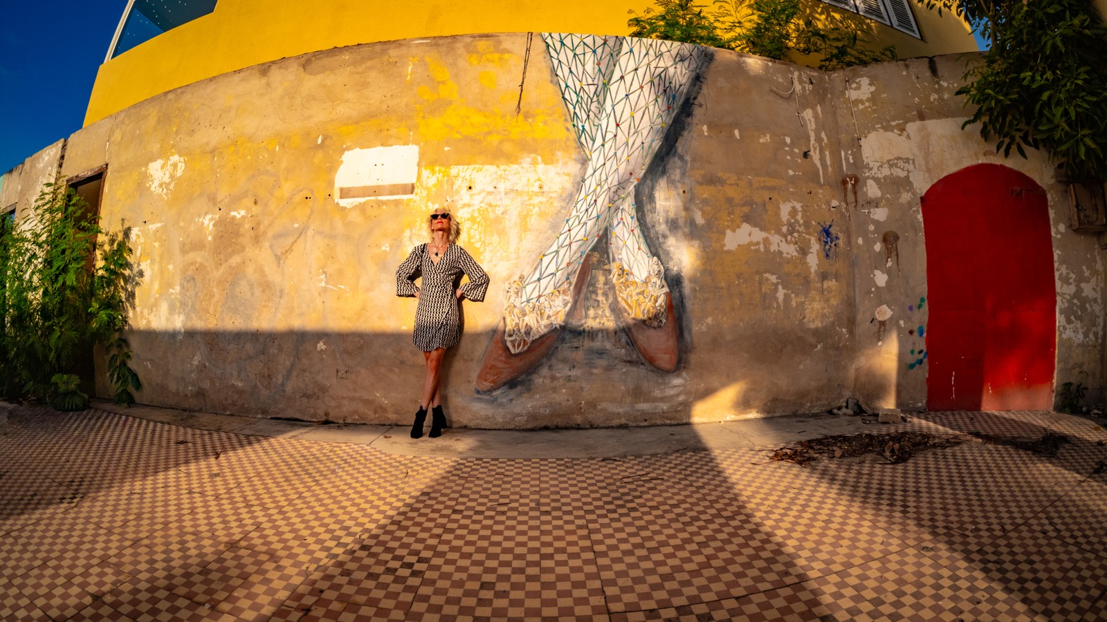 12. Aruba Street Art - Image 1