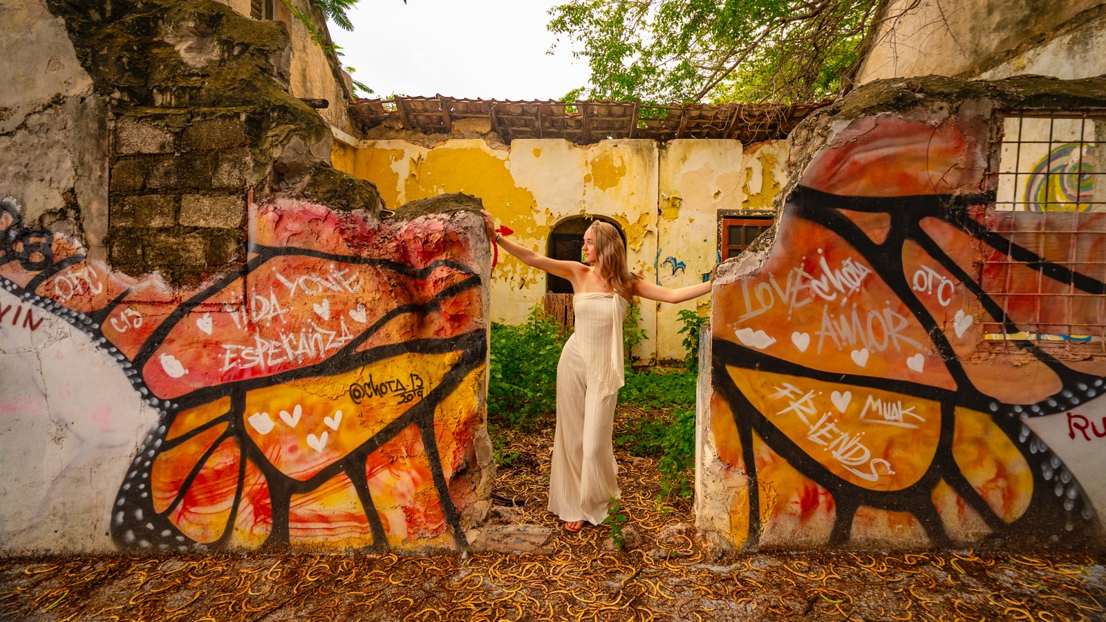 31. Curaçao Street Art - Image 1