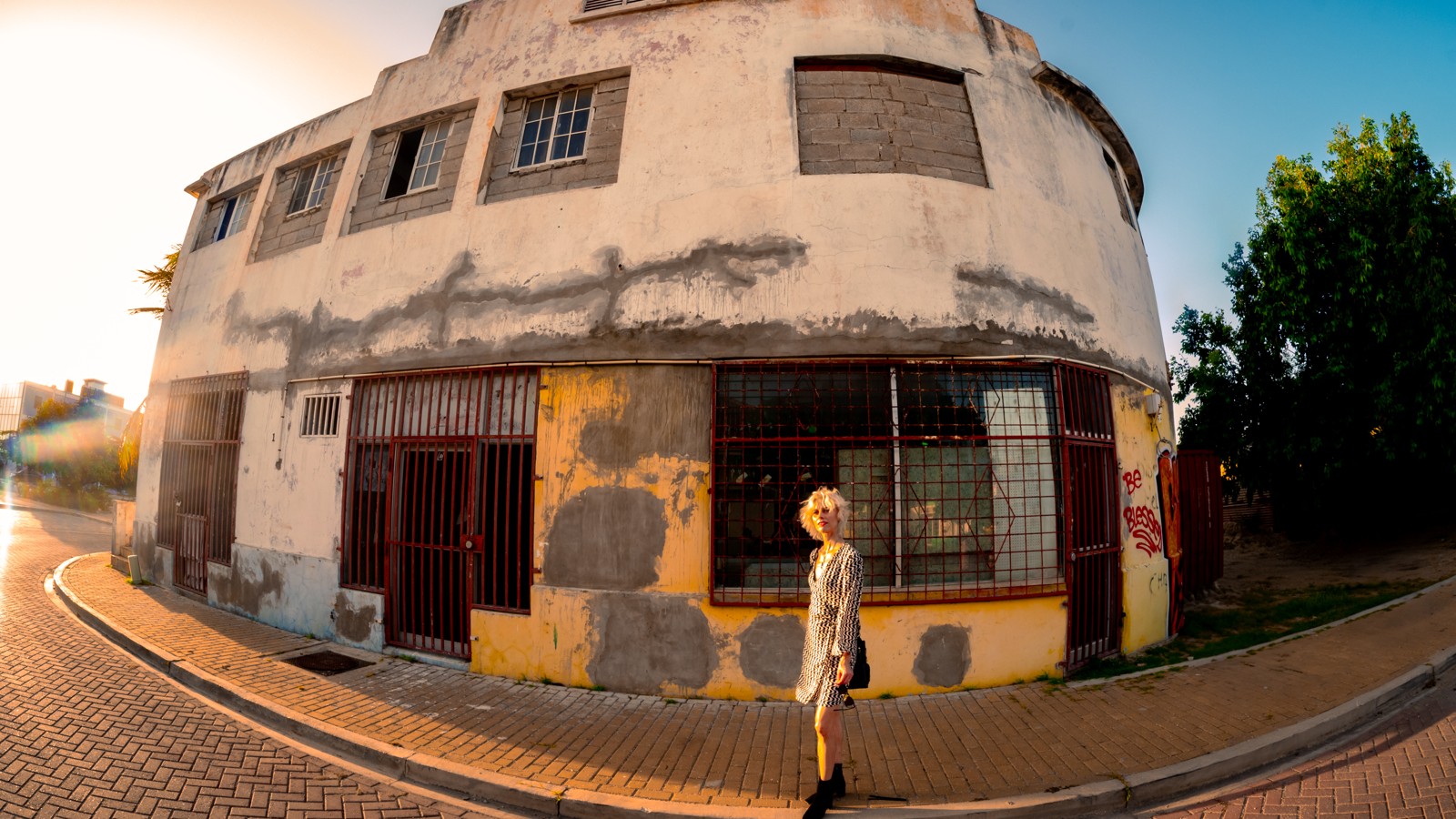 39. Aruba Street Art - Image 1