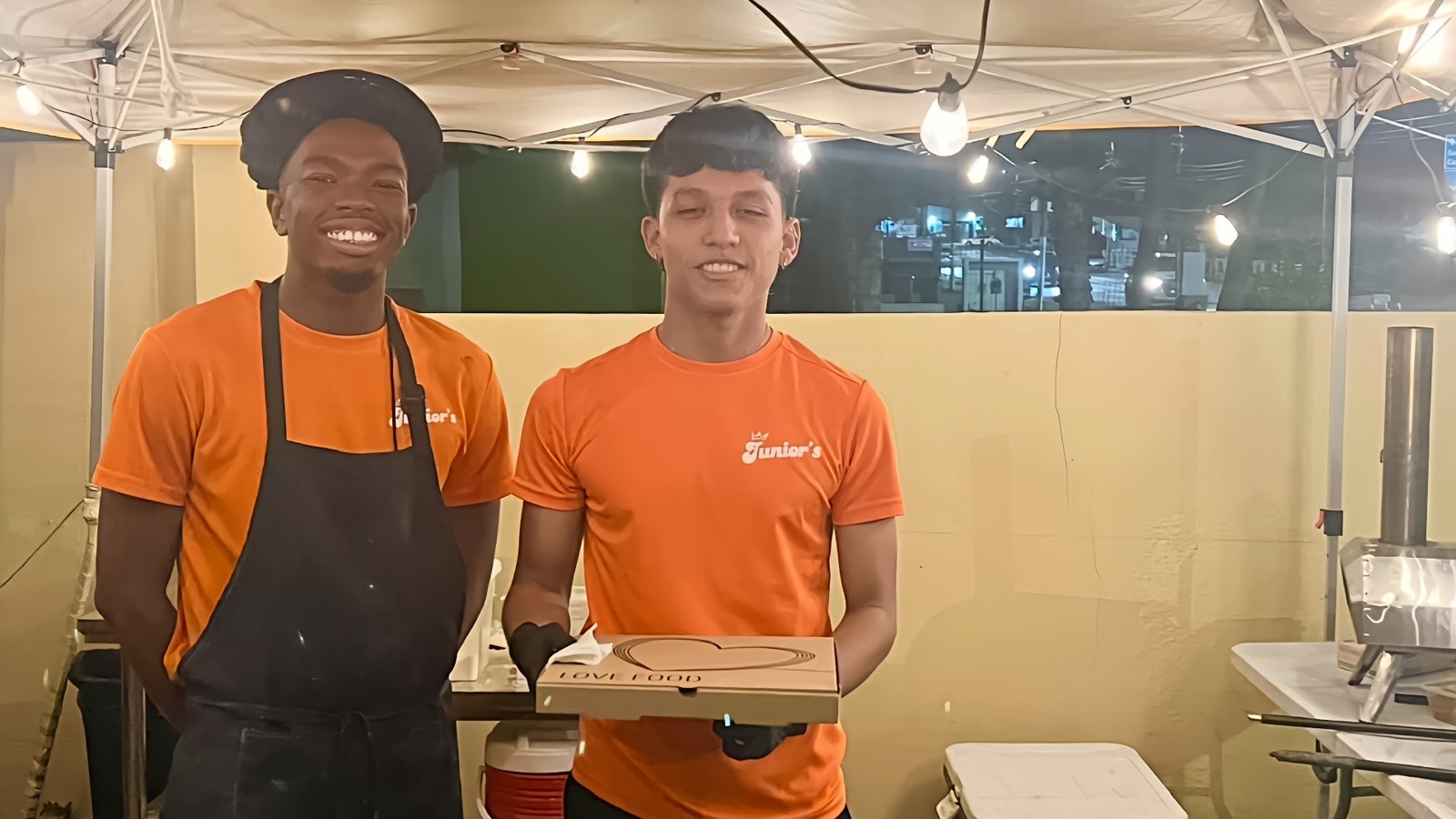 Junior’s Pizza - Image 1