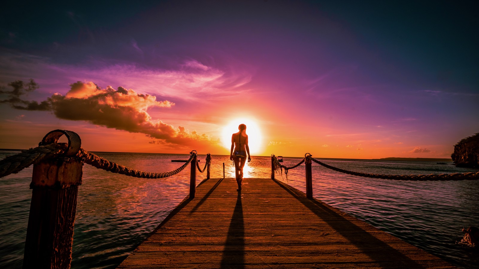 Water Swing at Kokomo Beach - Image 2