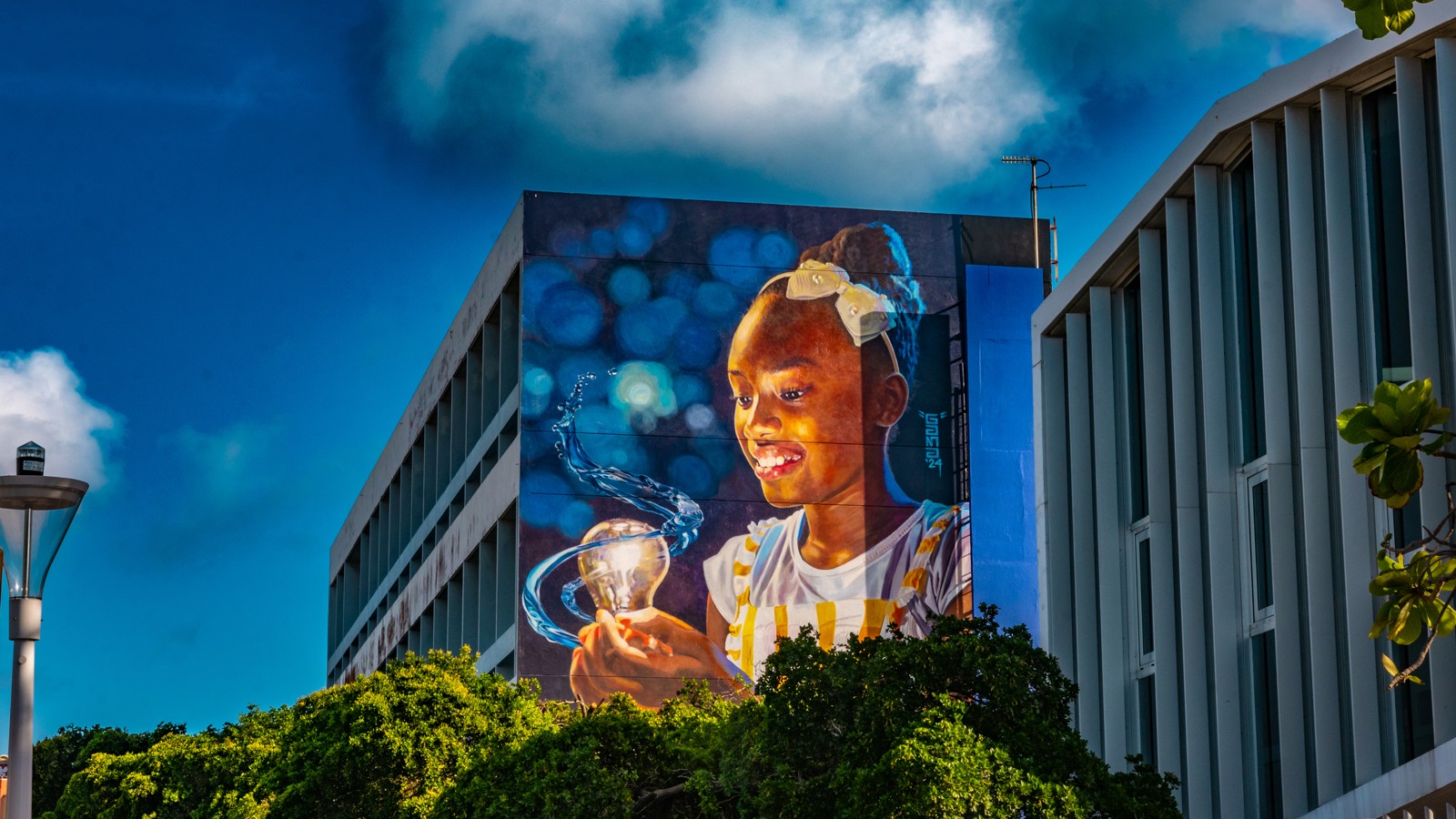 63. Curaçao Street Art - Image 1