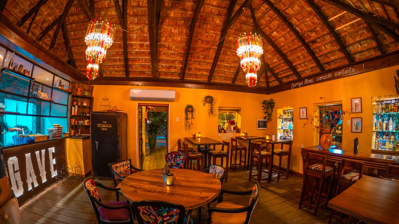 Agave Bar y Taqueria - Image 7