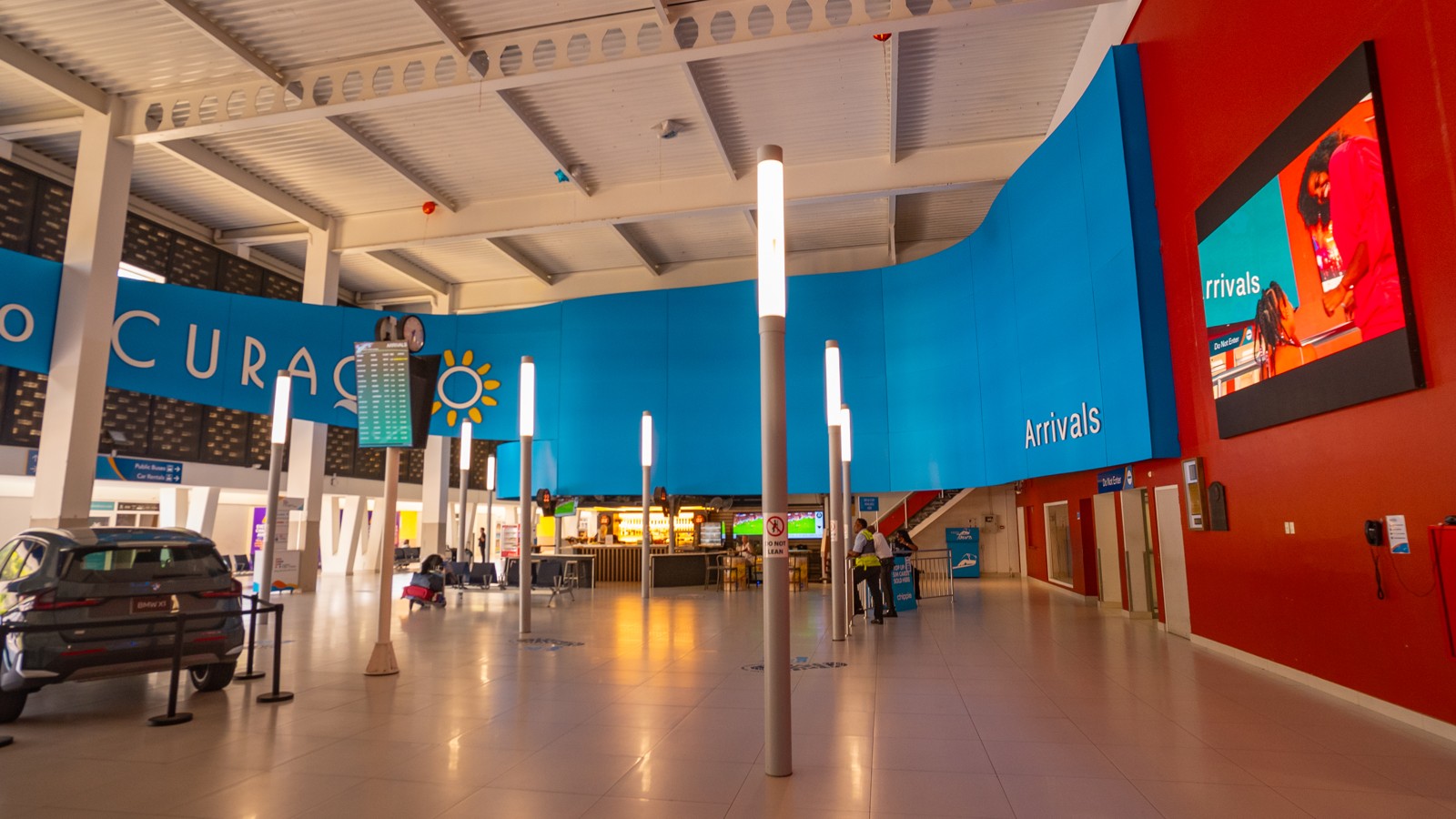 14. The Arrivals Hall - Image 1