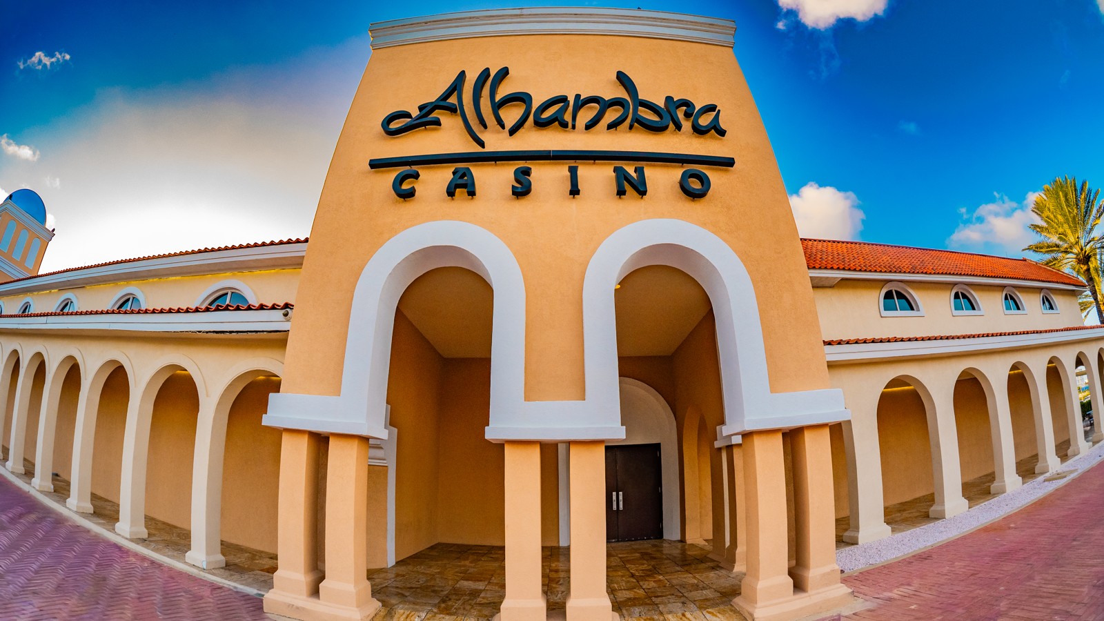 Alhambra Casino & Shops - Image 1