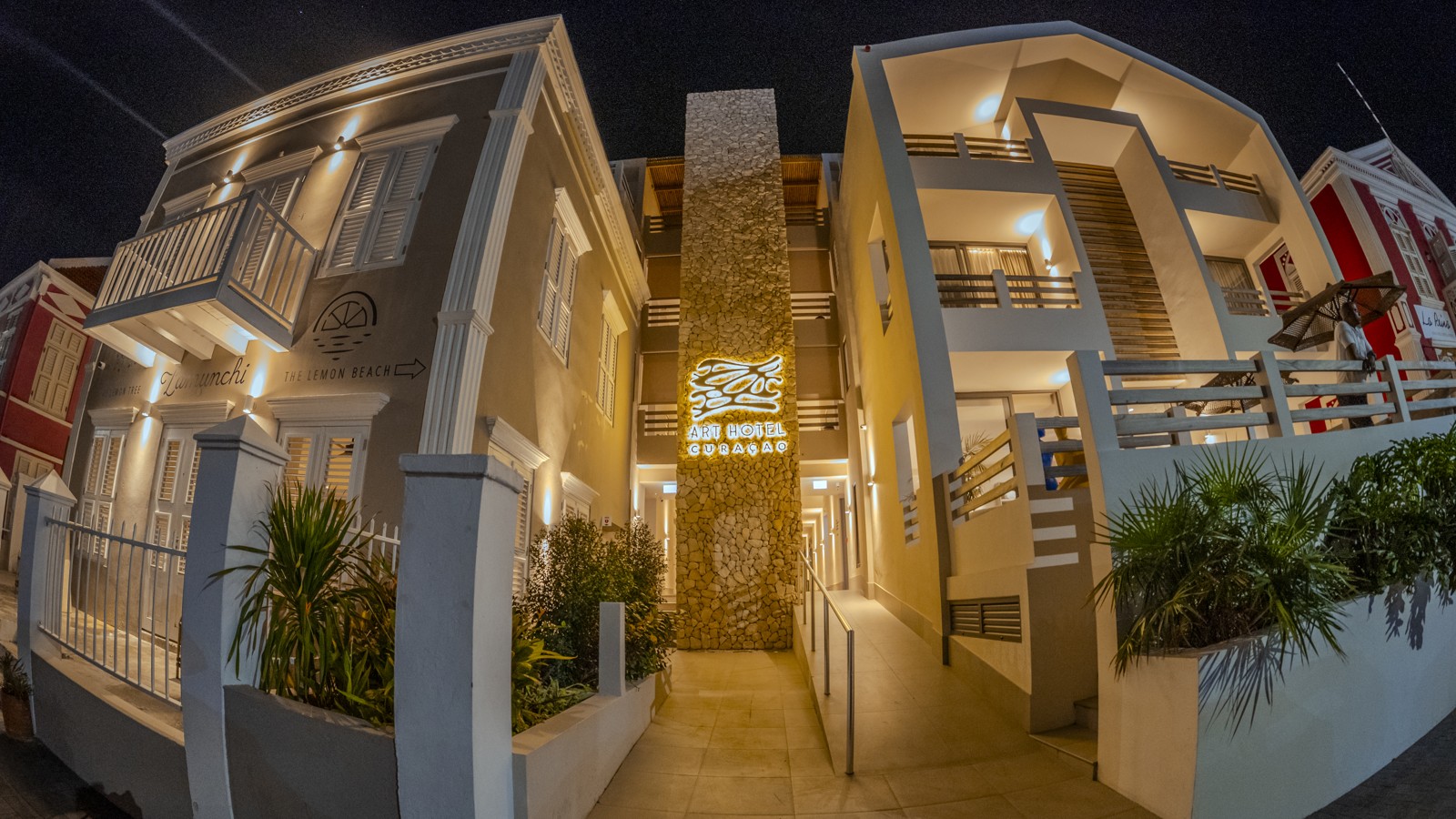 Art Hotel Curacao - Image 2