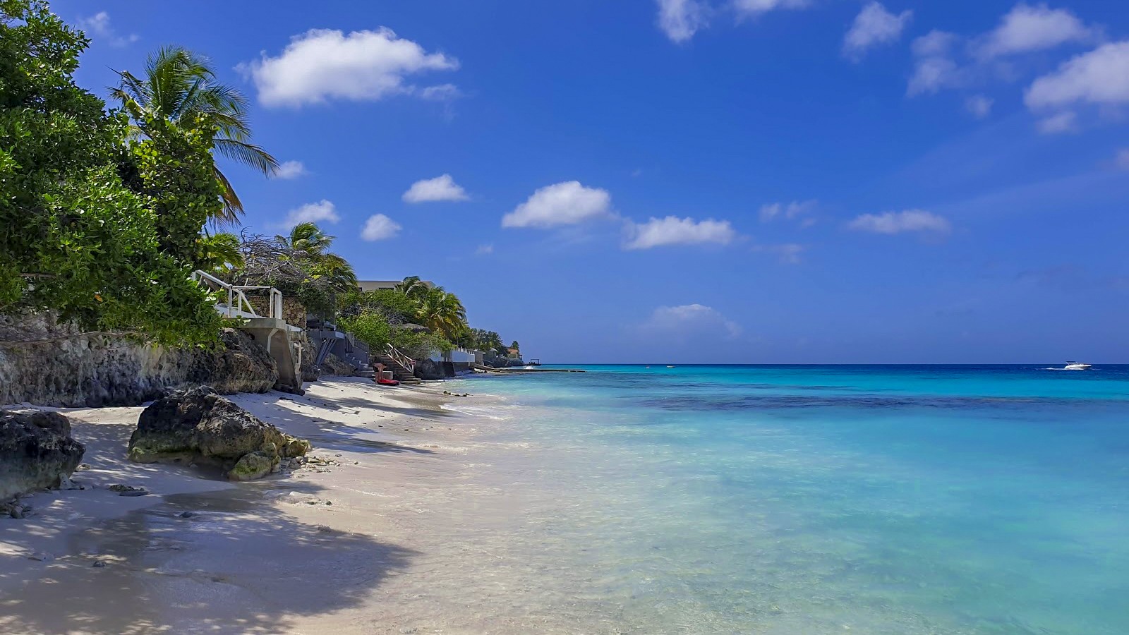 Bachelor’s Beach Aruba - Image 1