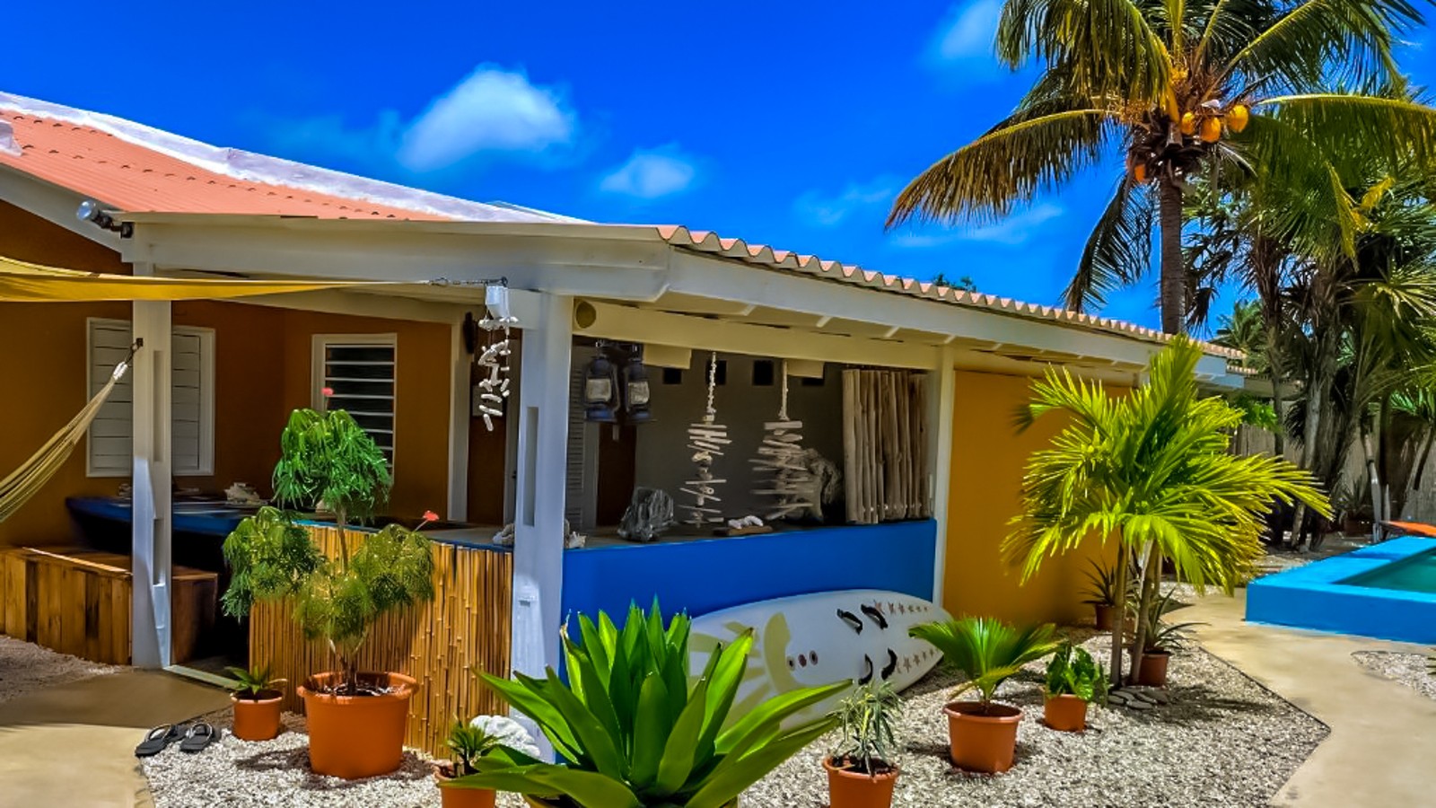 Barefoot Apartments - Image 3