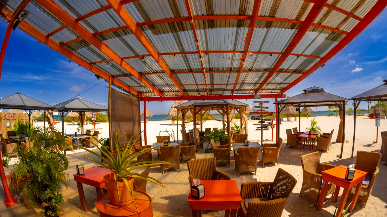 Battata Beach Bar - Image 3