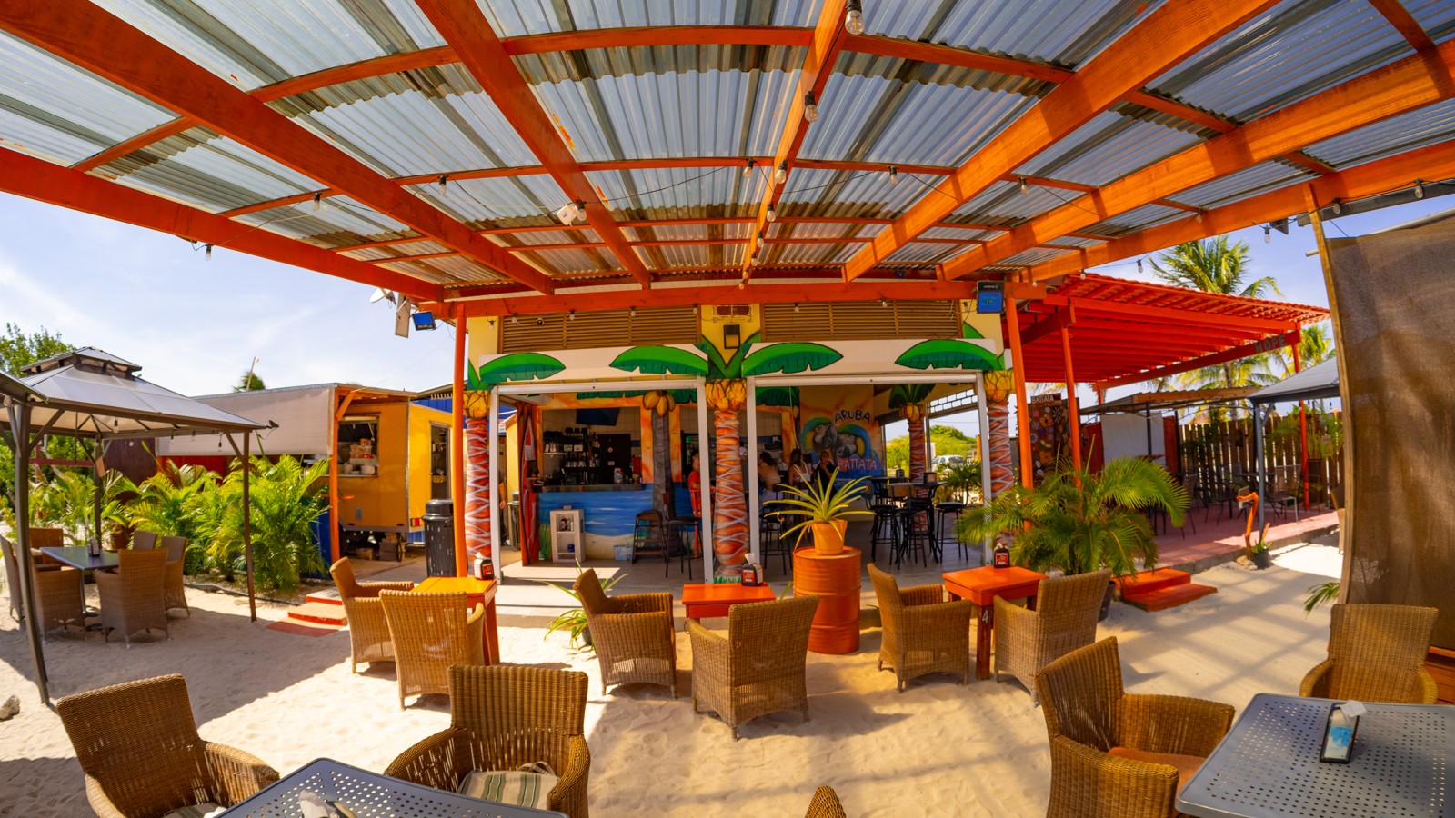 Battata Beach Bar - Image 4