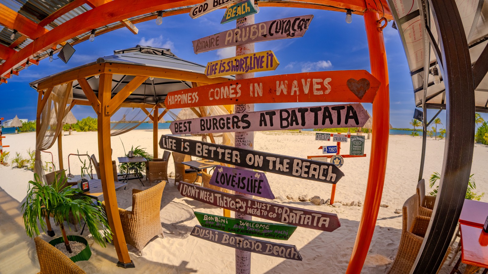 Battata Beach Bar - Image 5