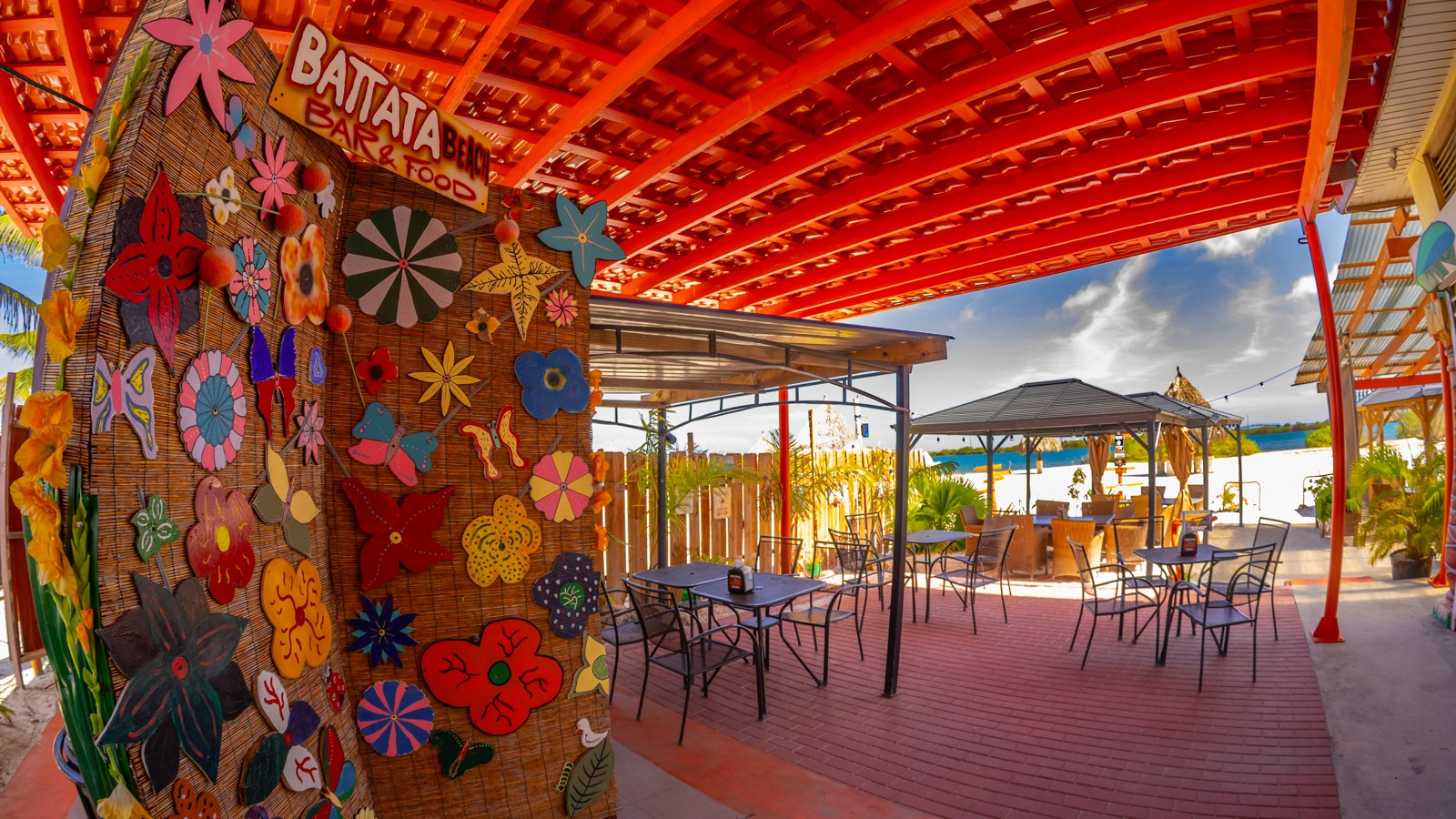 Battata Beach Bar - Image 6