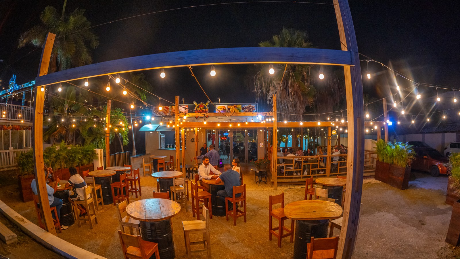 Beefmaster Grill Bar & Restaurant - Image 1