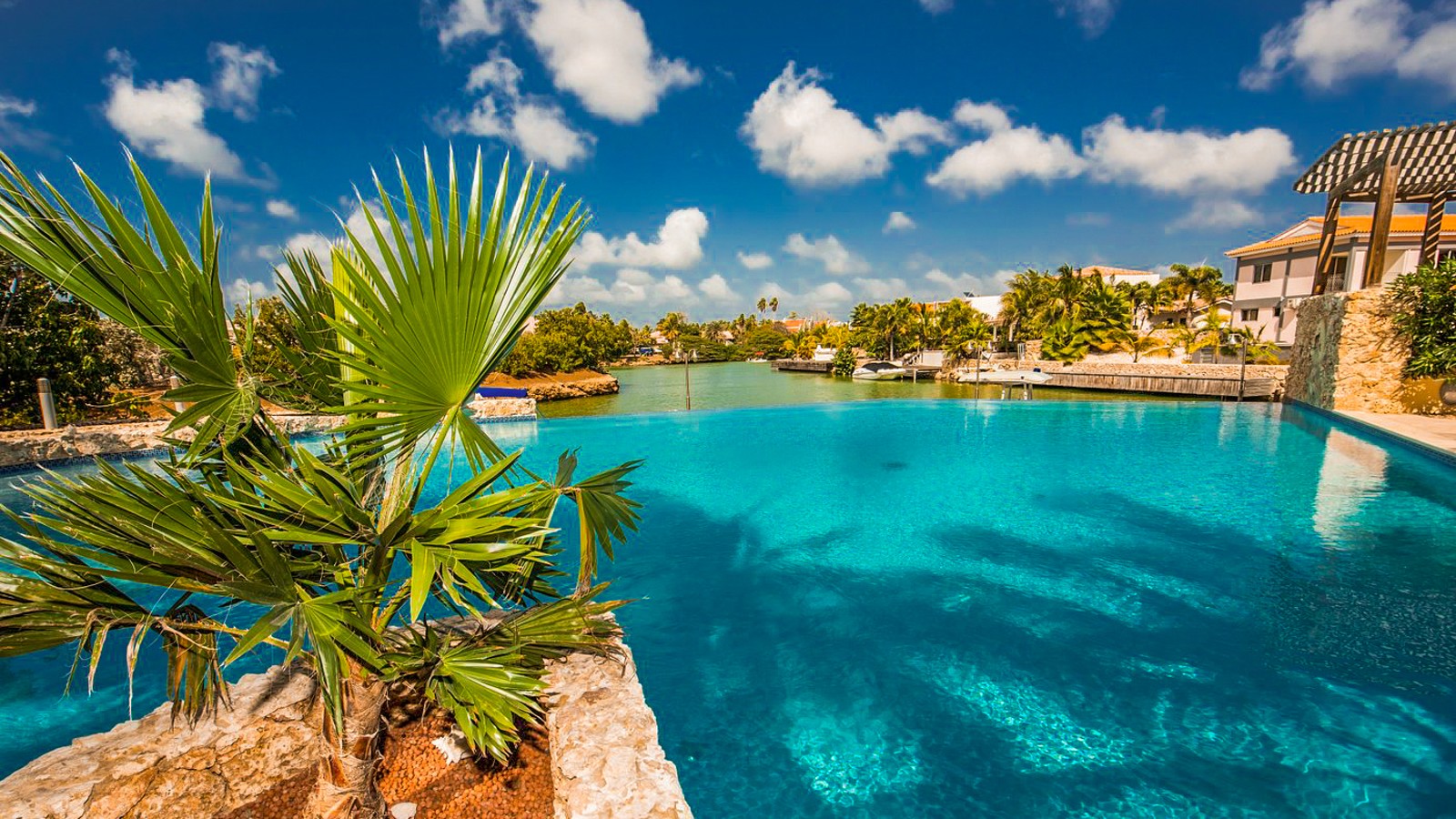 Bella Breeze Resort - Image 2