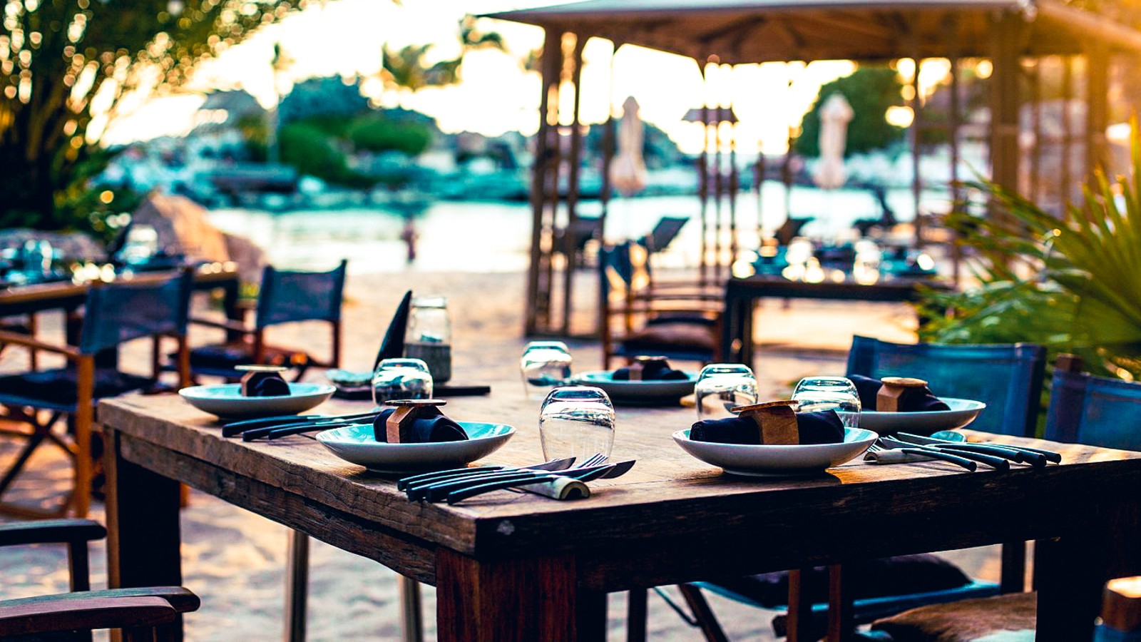 Baoase Sunset Deck Restaurant - Image 2