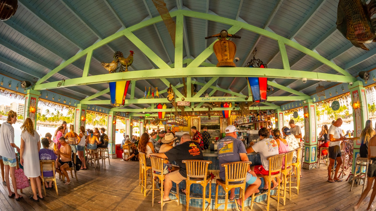 Bugaloe Beach Bar & Grill - Image 4