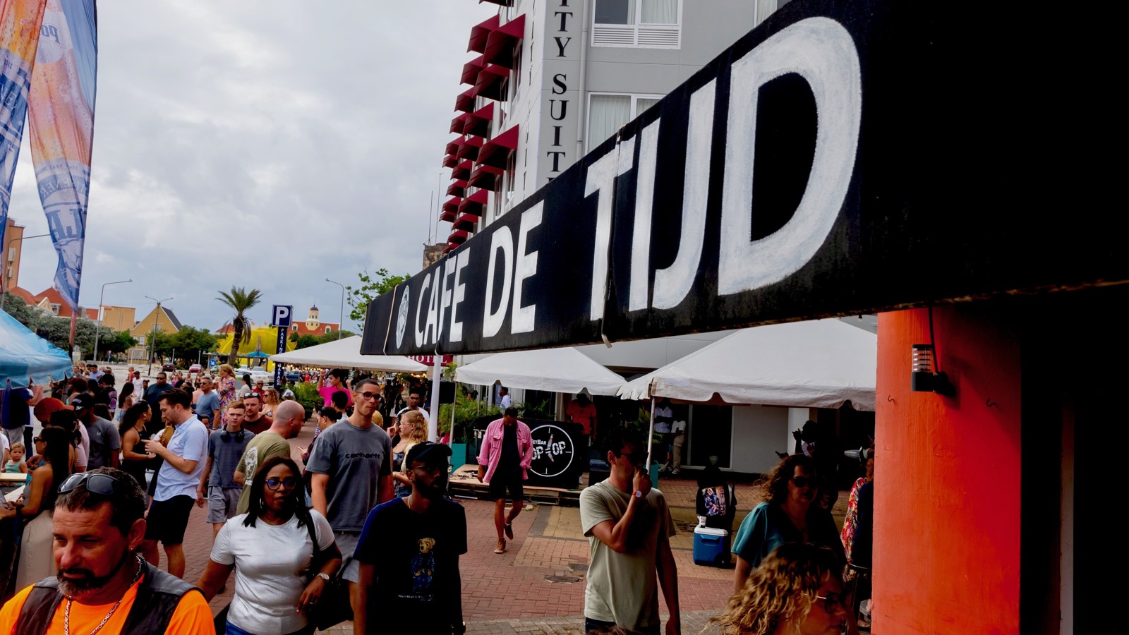 Café De Tijd Op=Op - Image 2