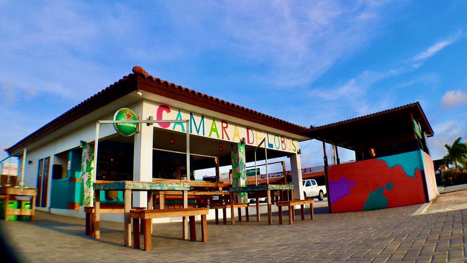 Camara De Lobos Bar & Grill - Image 3