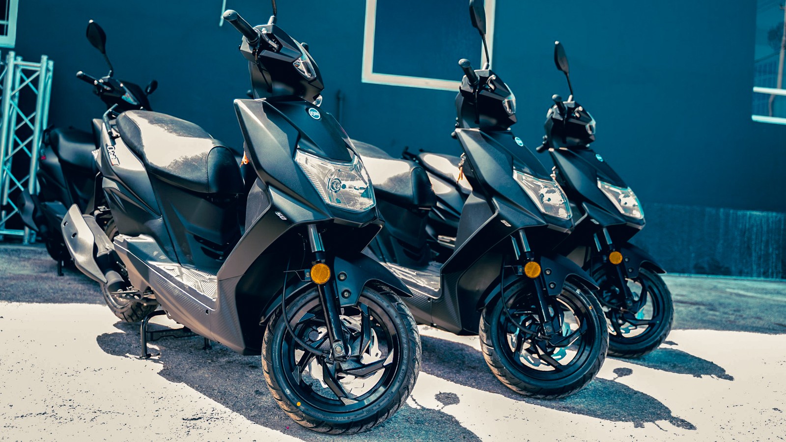 Caribbean Scooters - Image 1