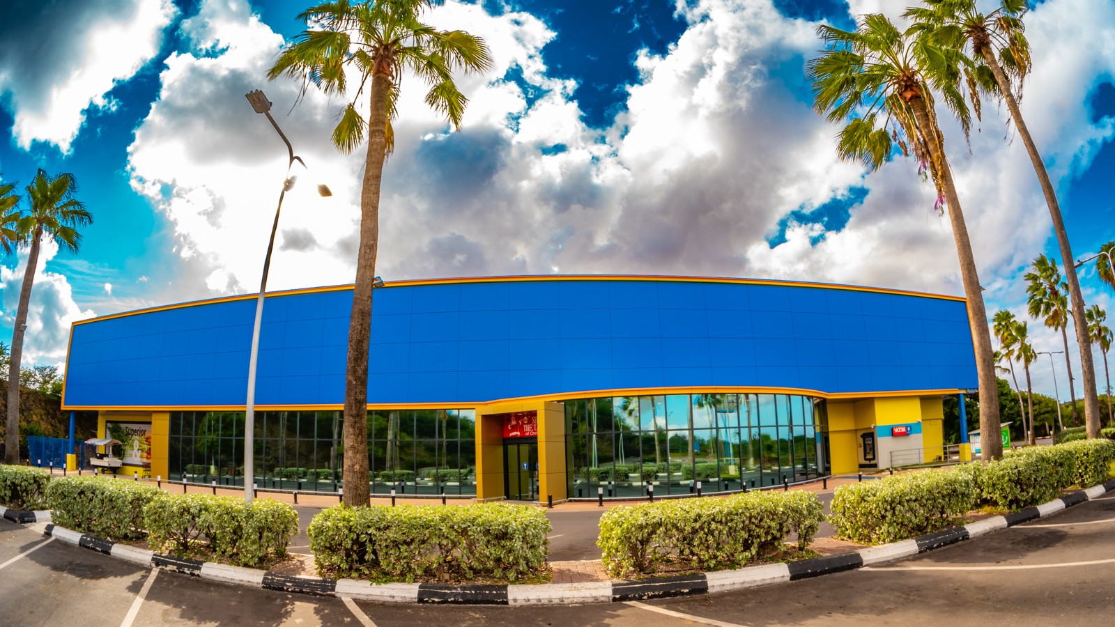 Centrum Supermarket - Image 3