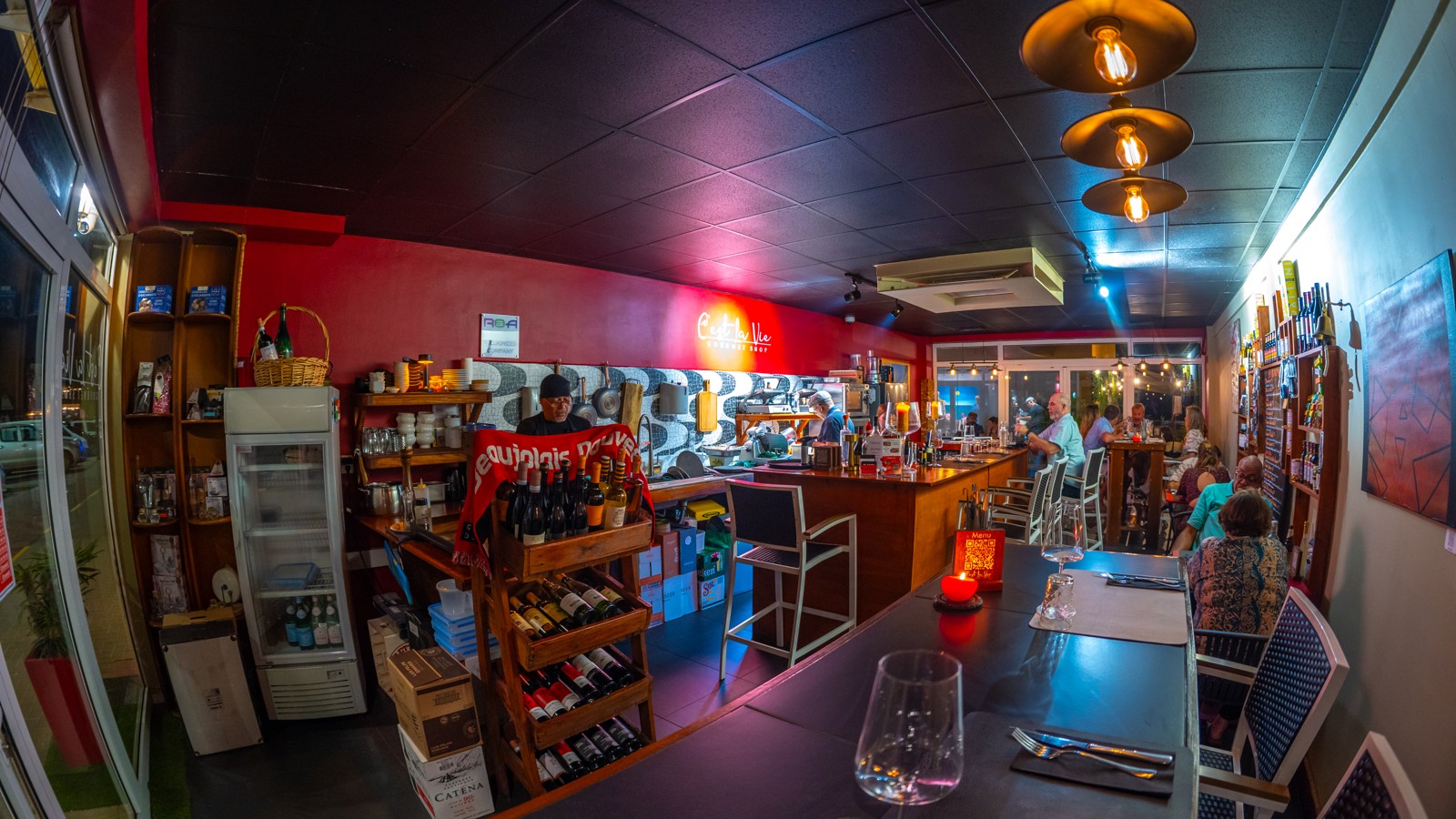 C'est La Vie Gourmet Shop - Image 3