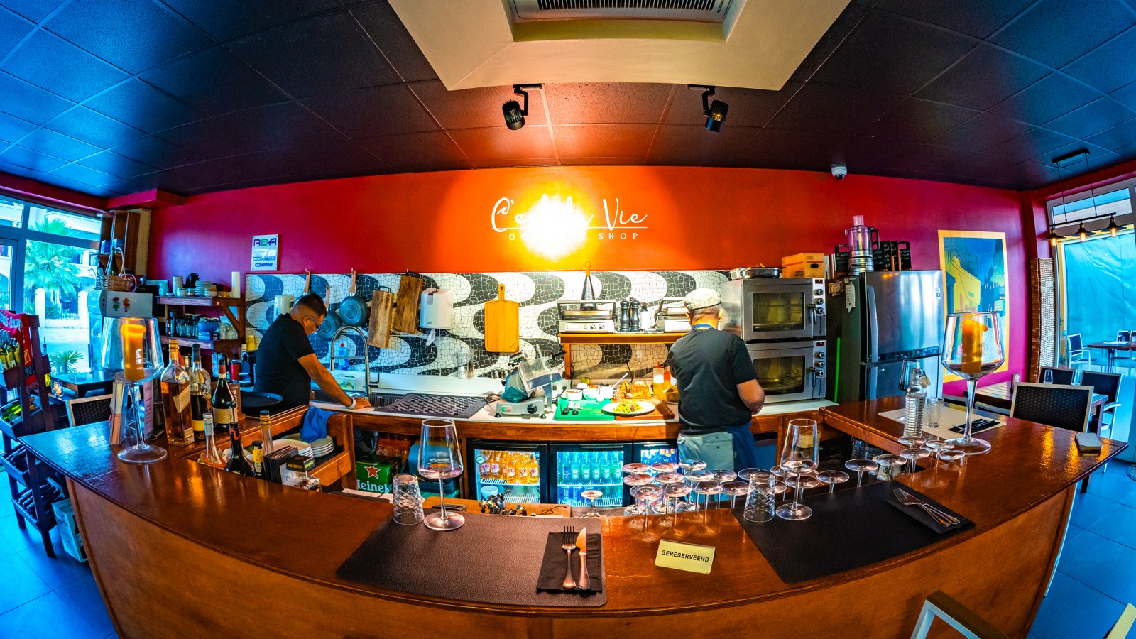 C'est La Vie Gourmet Shop - Image 6