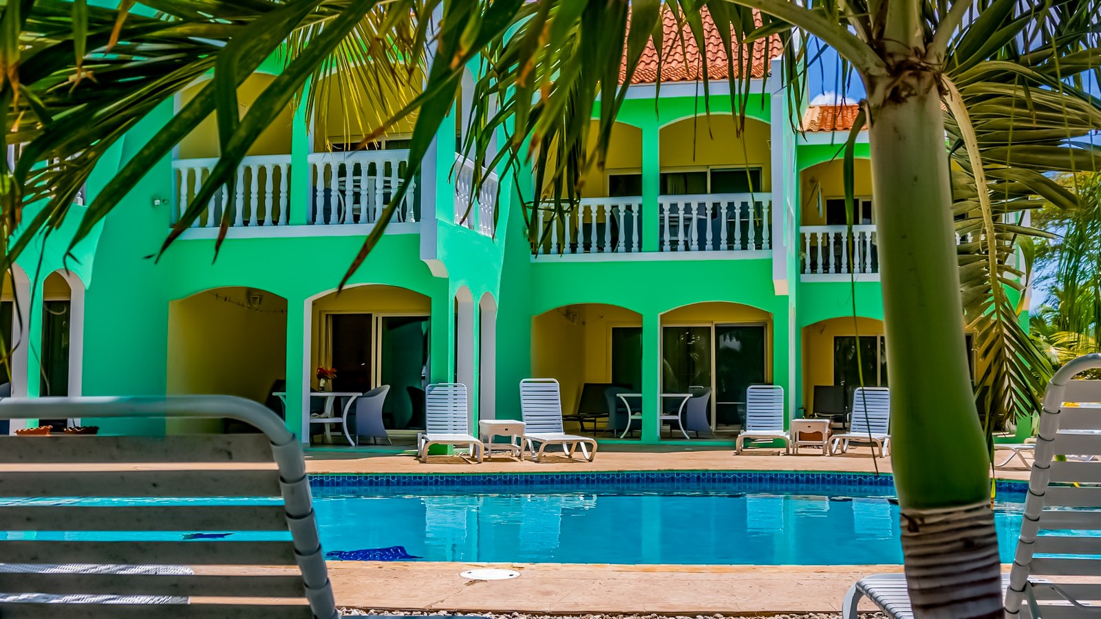 Coral Paradise Resort - Image 2