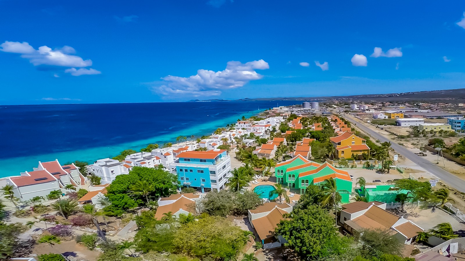 Coral Paradise Resort - Image 3