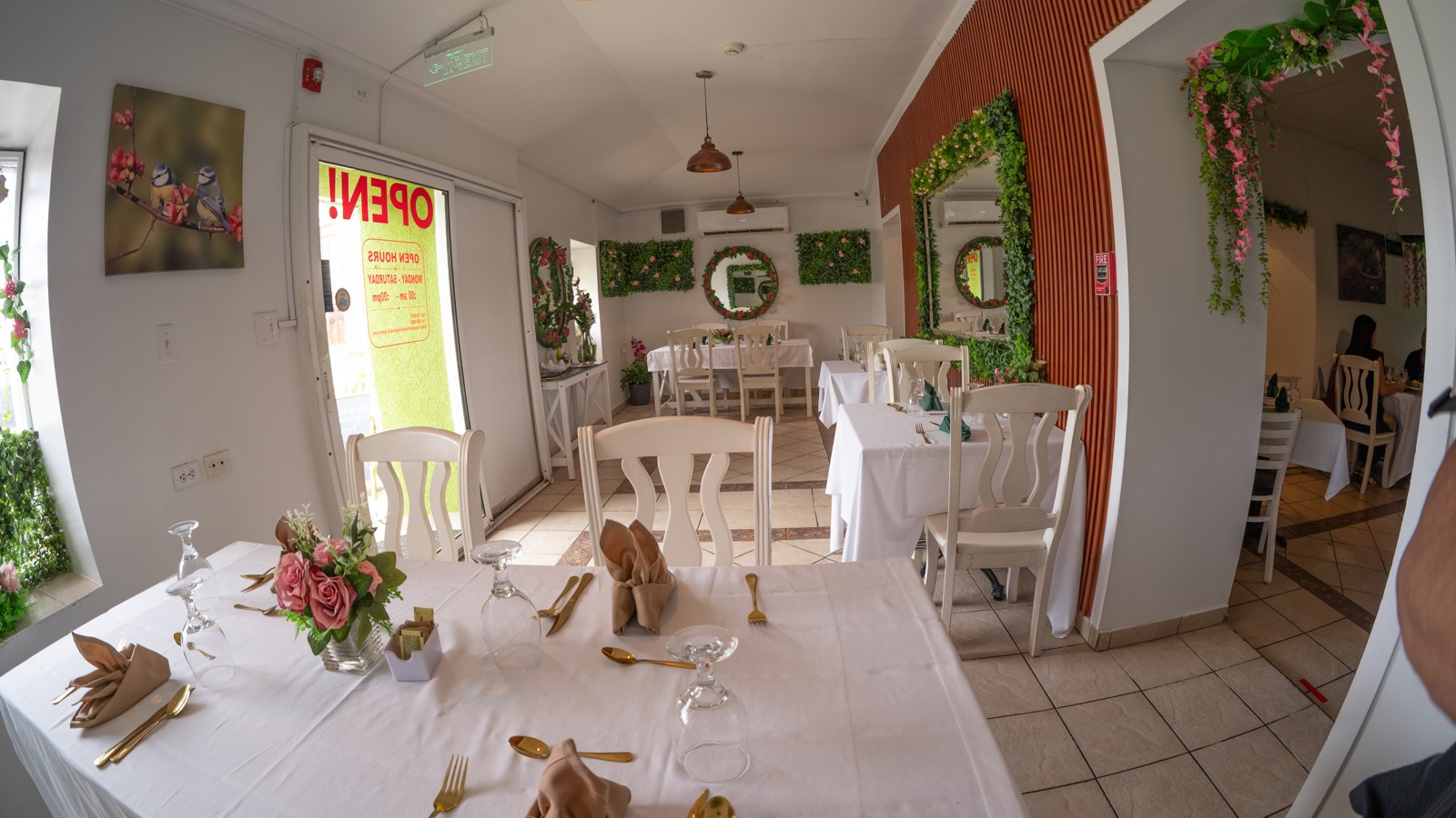 CRAVE Coffee Shop & Restaurant - Image 3