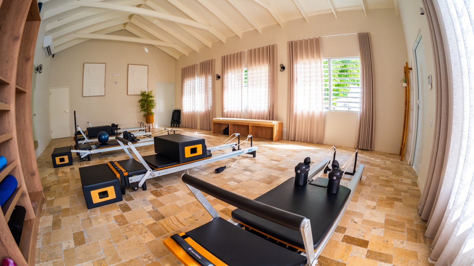 Pilates Curacao - Image 1