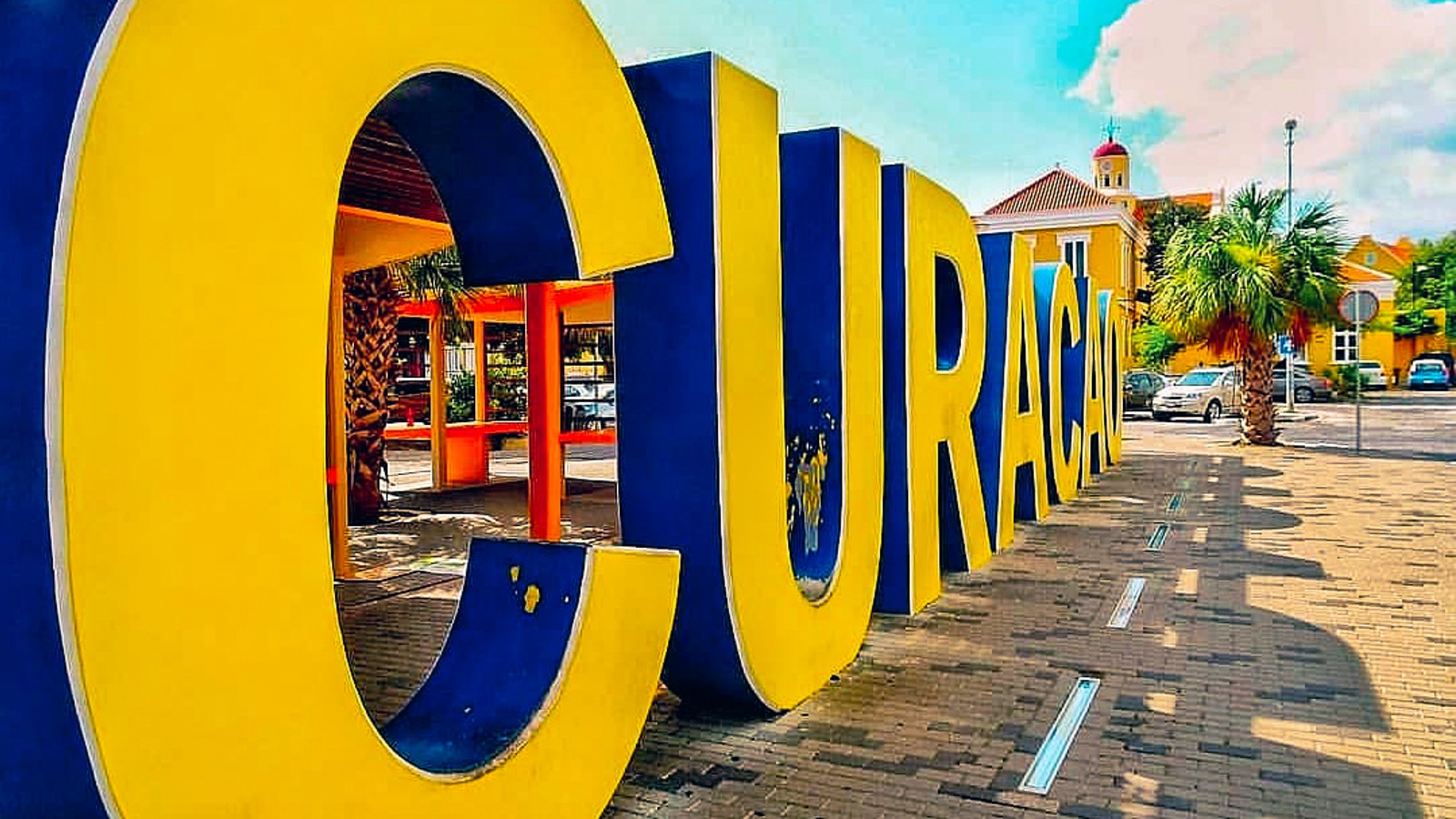 Half-Day Willemstad City Tour + Lunch - Image 1