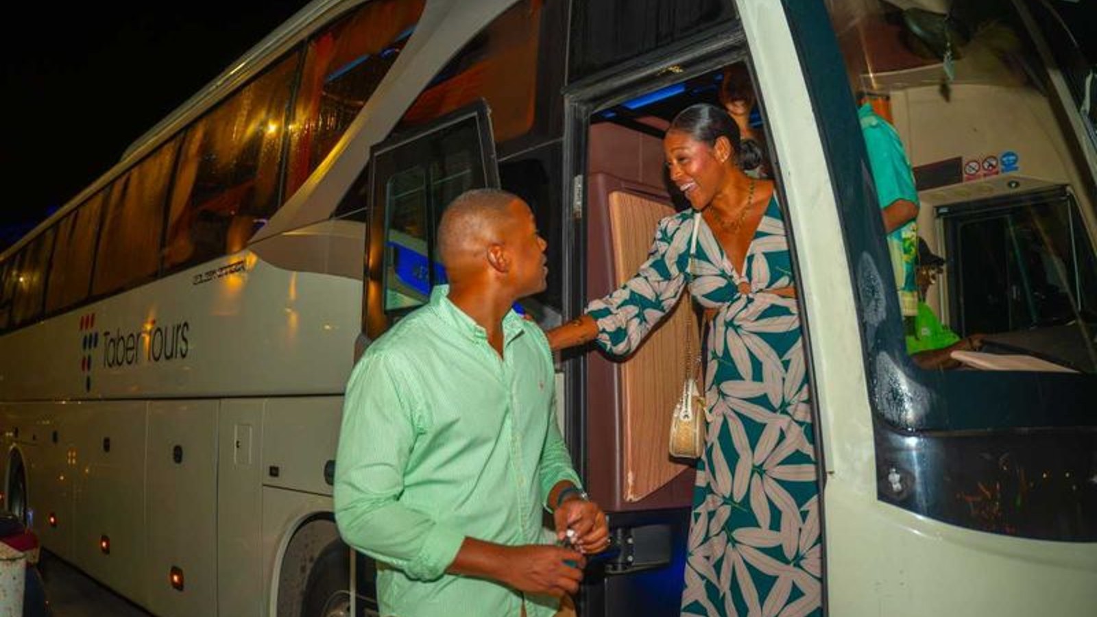 Punda Vibes – Curaçao Tours - Image 1