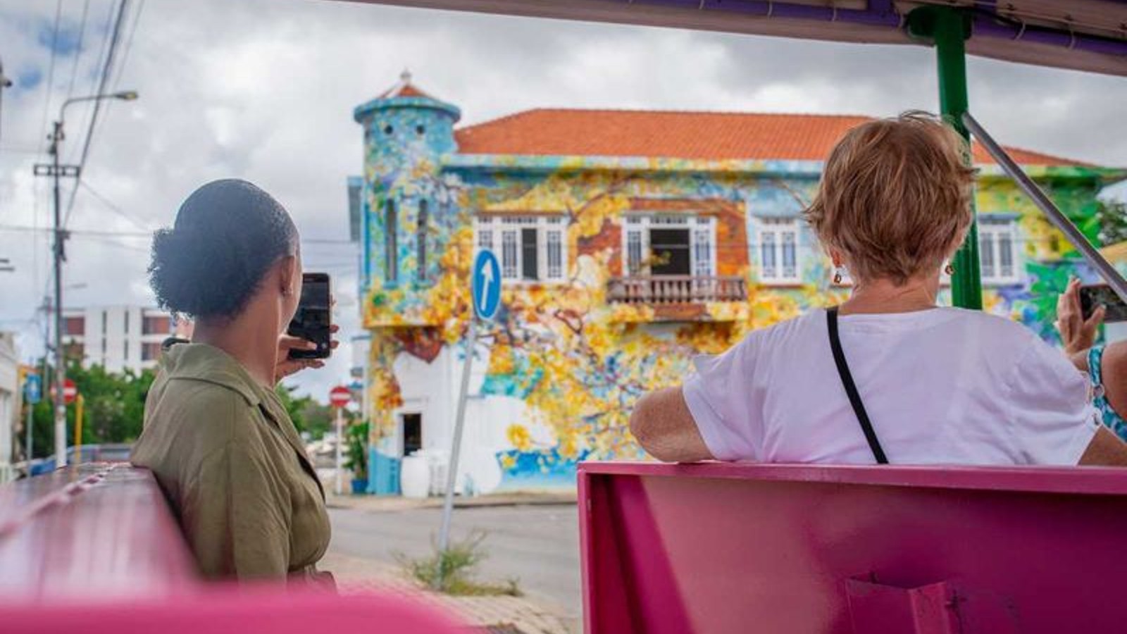 Trolley Train City Centre – Curaçao Tours - Image 3