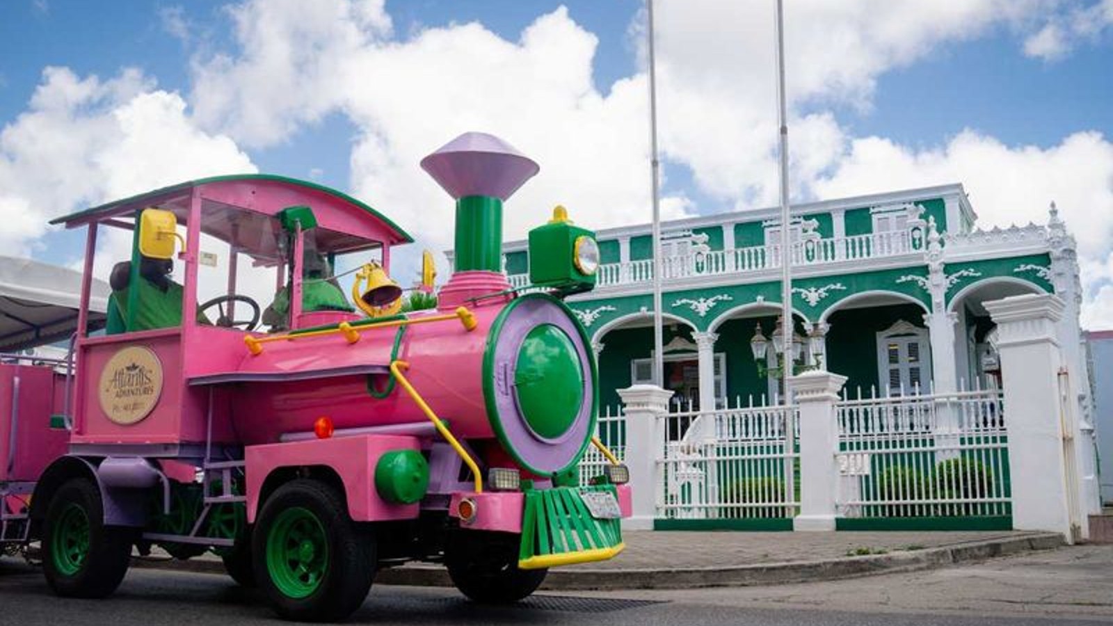 Trolley Train City Centre – Curaçao Tours - Image 4