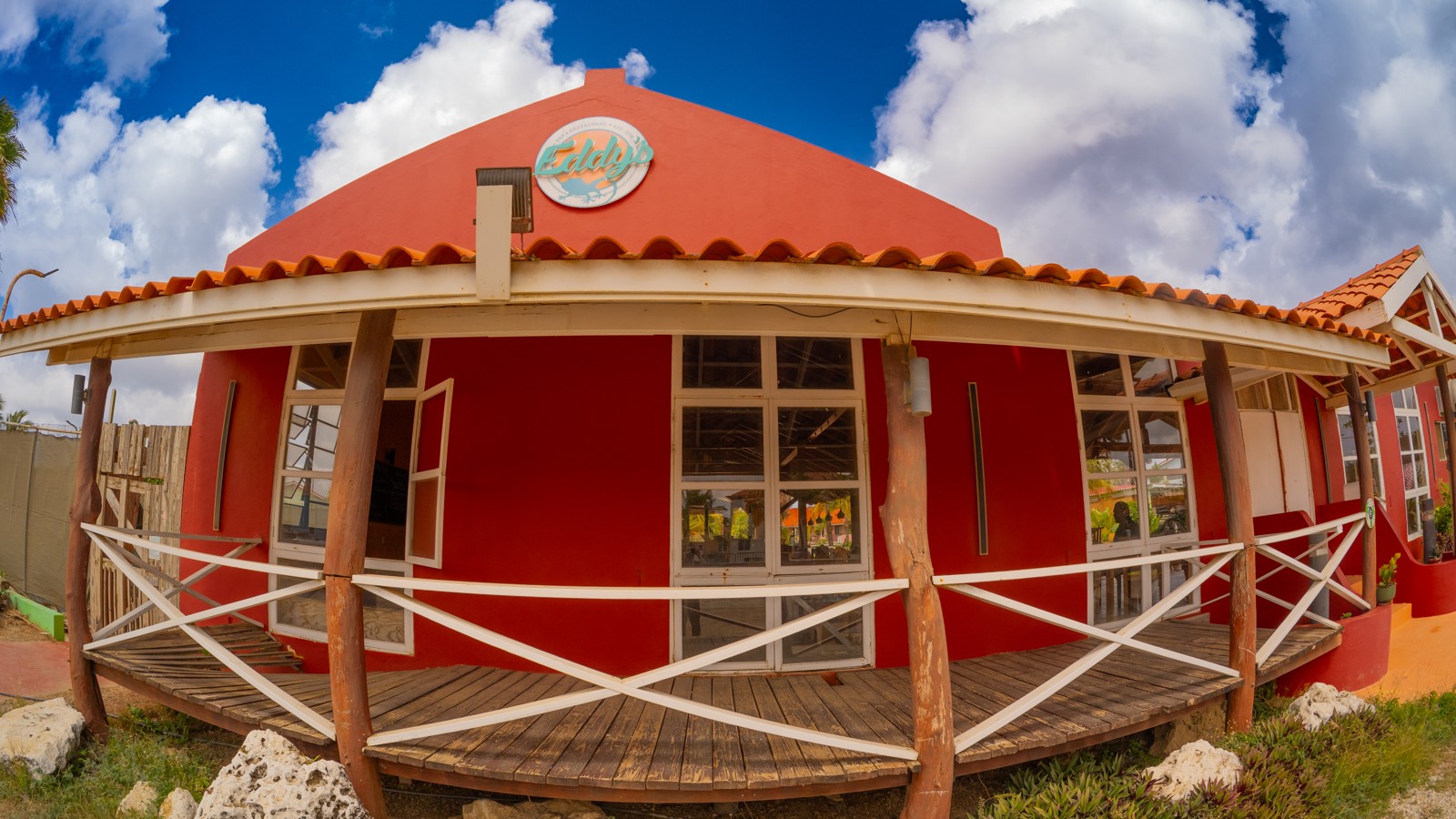 Eddy's Bar & Restaurant - Image 2