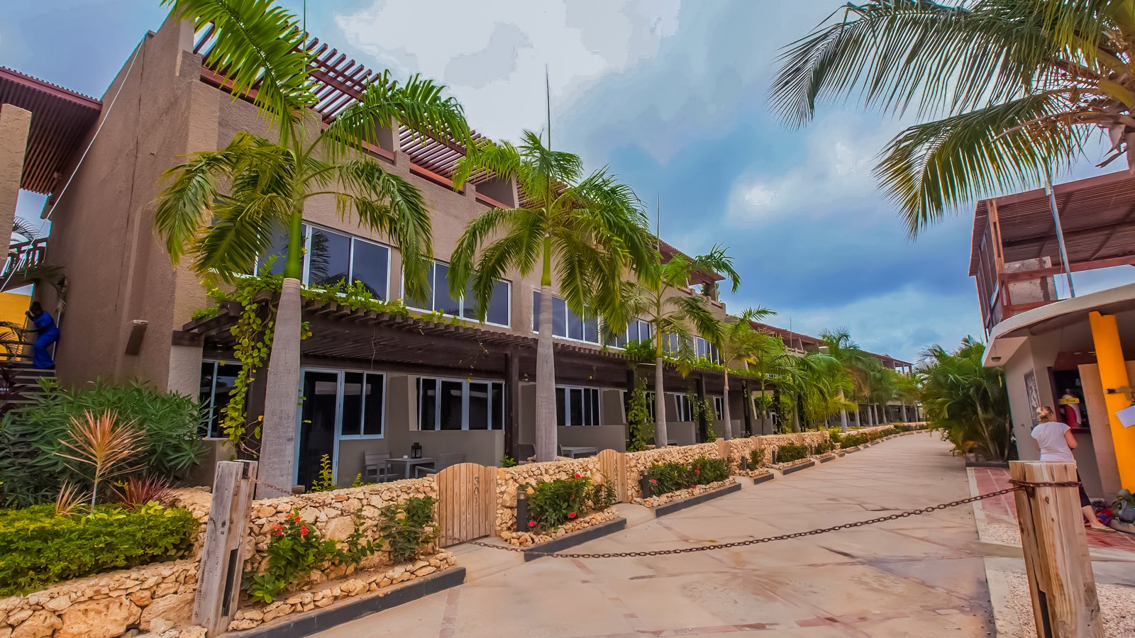 Eden Beach Resort - Image 2