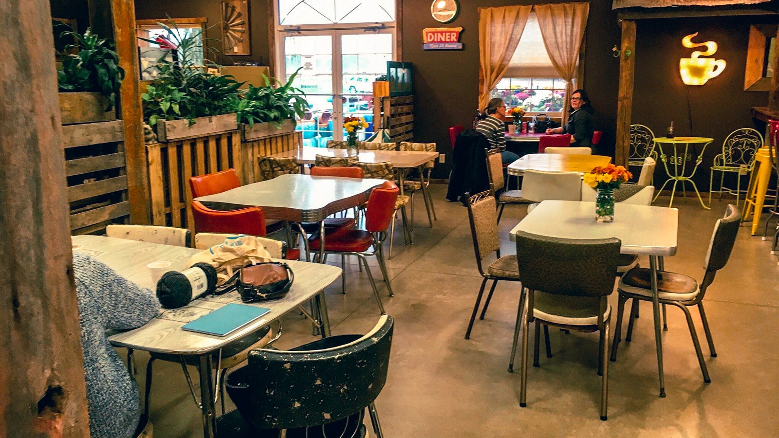 Five And Two Cafe - Image 1