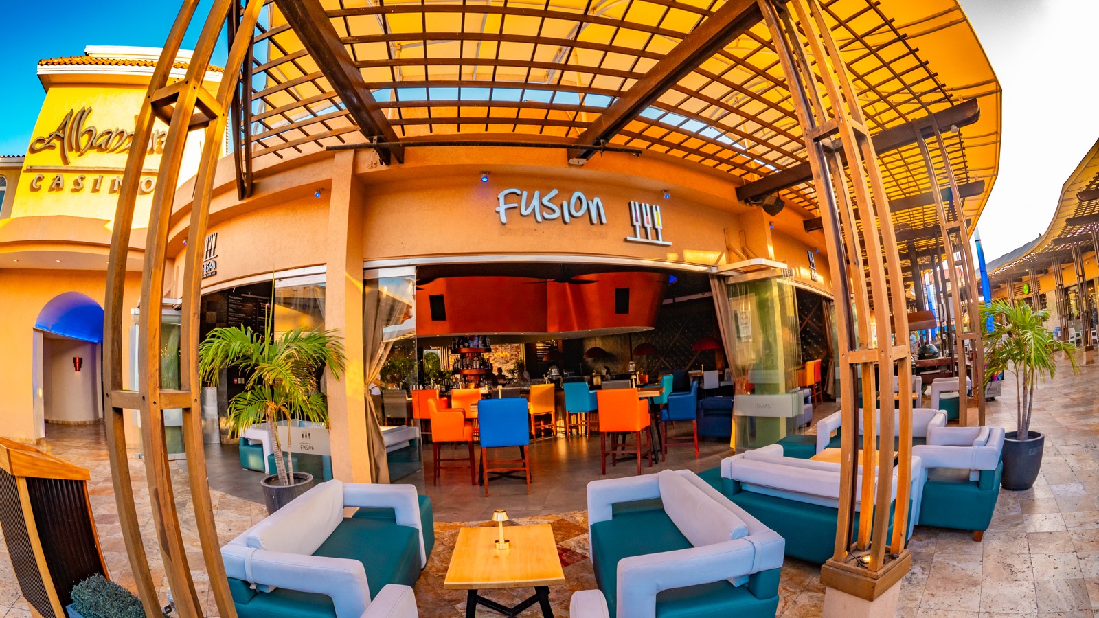 Fusion Wine & Piano Bar - Image 1