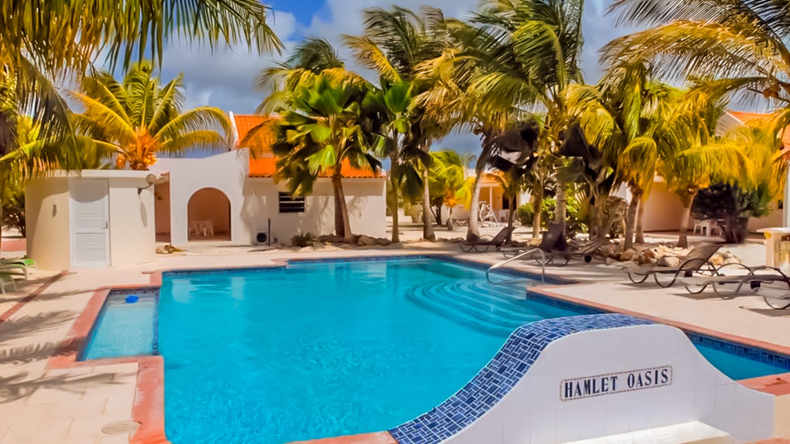 Hamlet Oasis Resort - Image 2