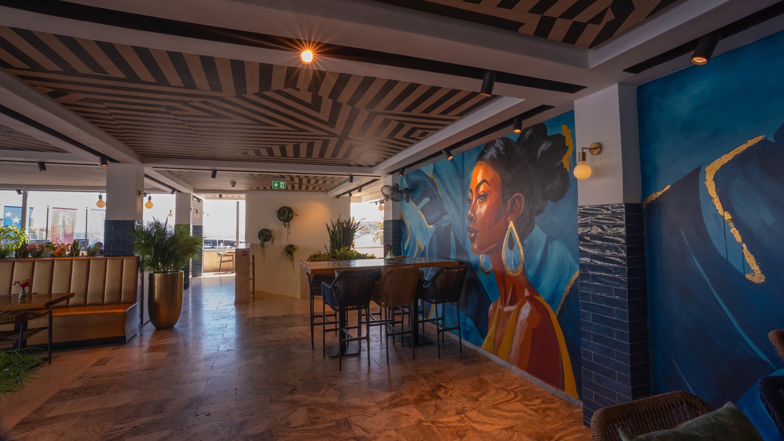 Harbor Restaurant - Image 2