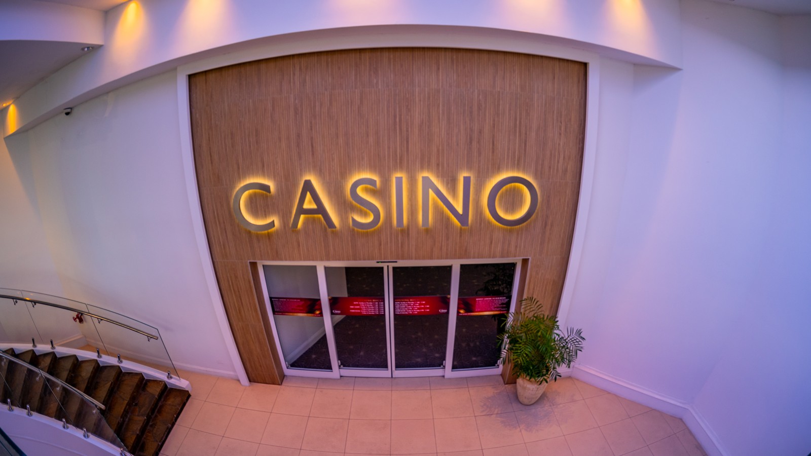 Hilton Casino Aruba - Image 1