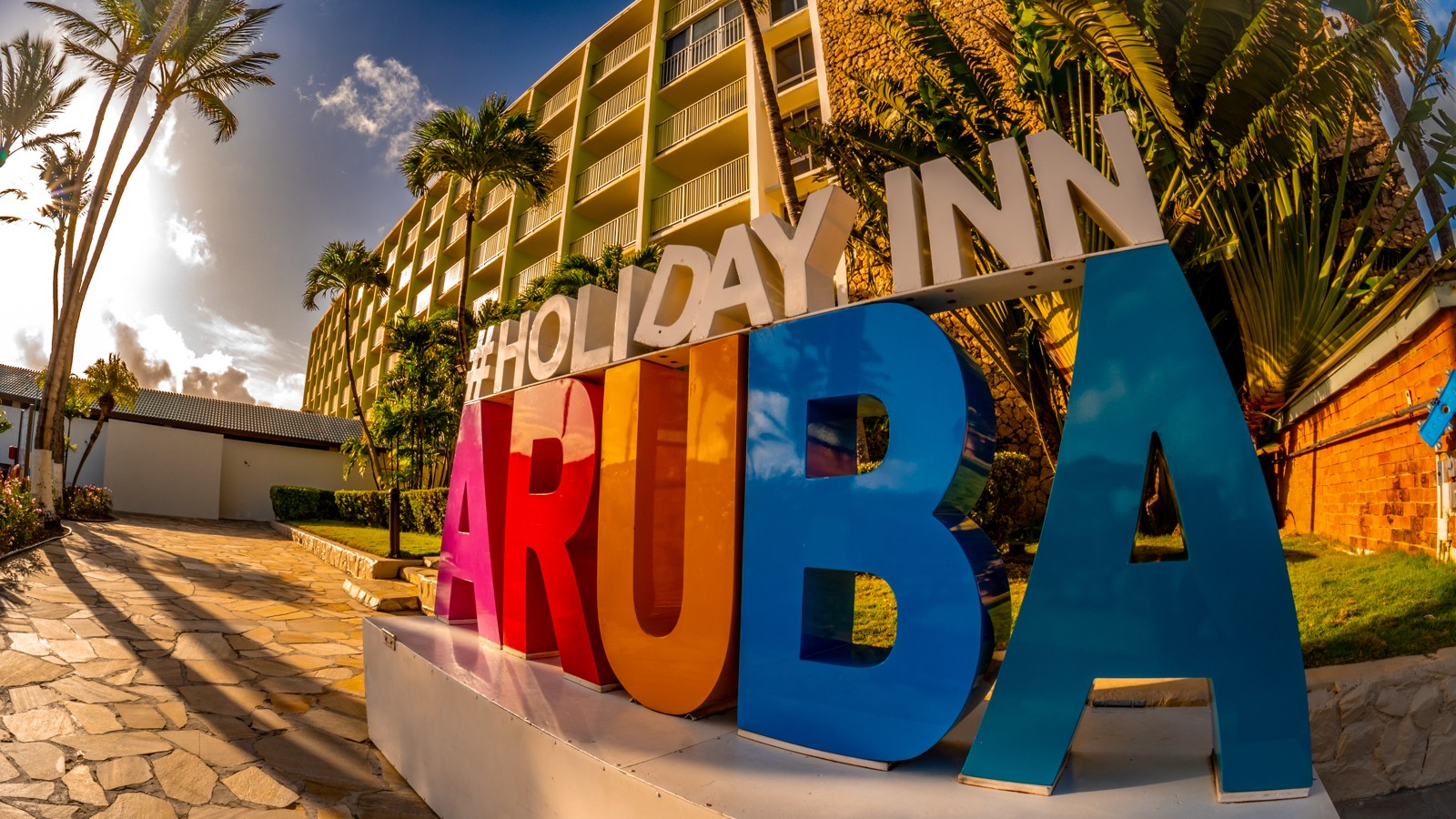 Holiday Inn Resort Aruba - Image 7
