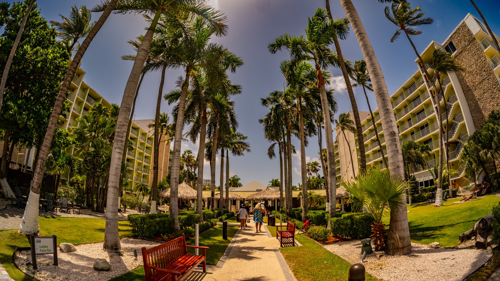 Holiday Inn Resort Aruba - Image 1