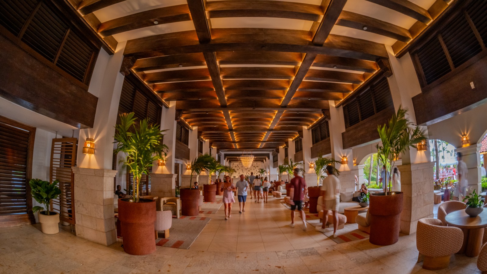 Hyatt Regency Aruba Resort, Spa & Casino - Image 10