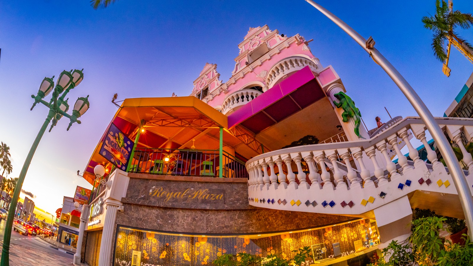 Iguana Joe’s Caribbean Bar & Grill - Image 2